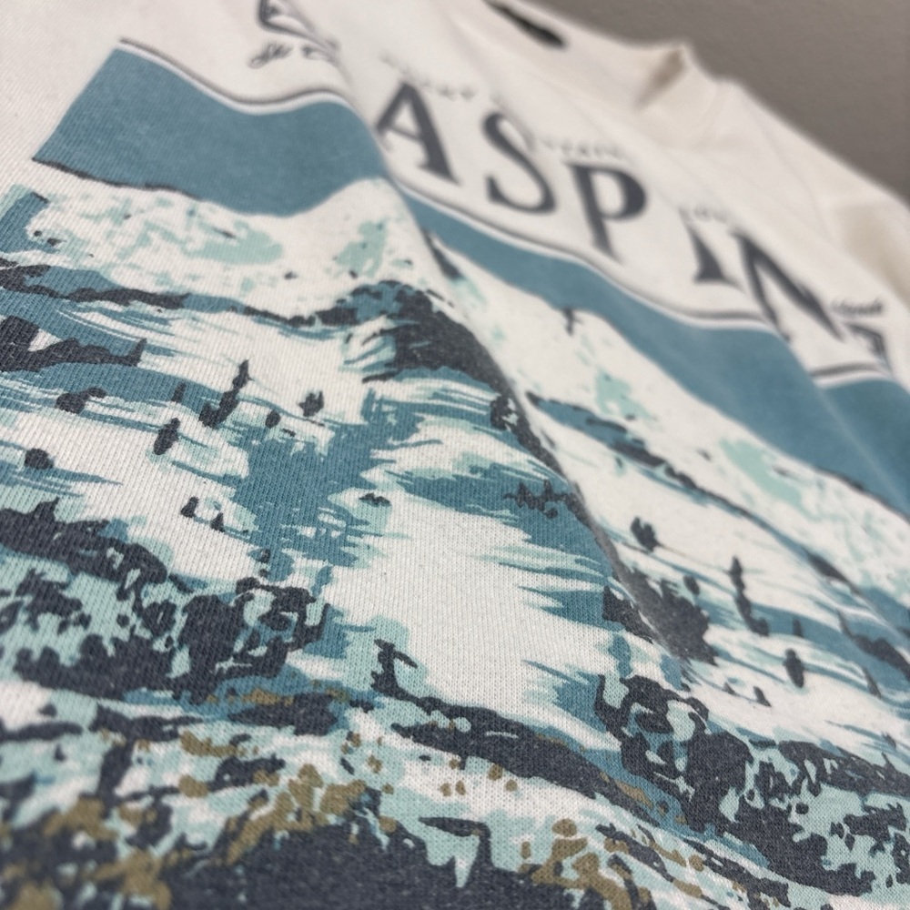 Aspen Graphic Sweatshirt - White and Blue